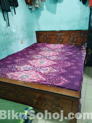 ব্যবহৃত খাট